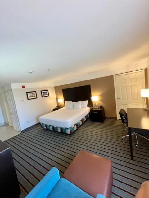 La Quinta By Wyndham Bakersfield North Ξενοδοχείο Εξωτερικό φωτογραφία