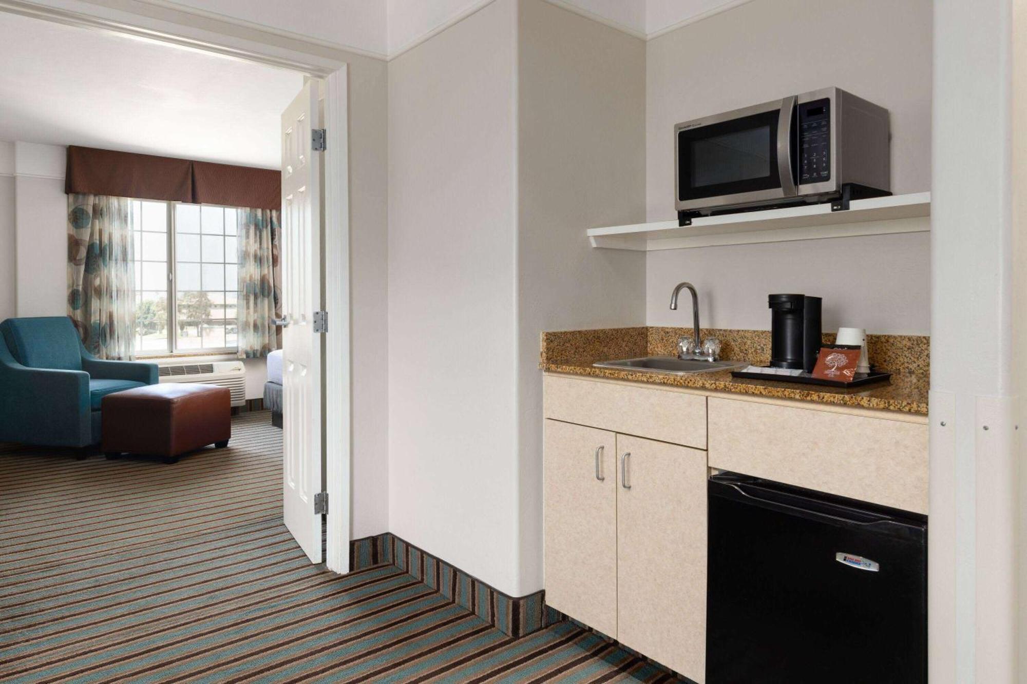 La Quinta By Wyndham Bakersfield North Ξενοδοχείο Εξωτερικό φωτογραφία