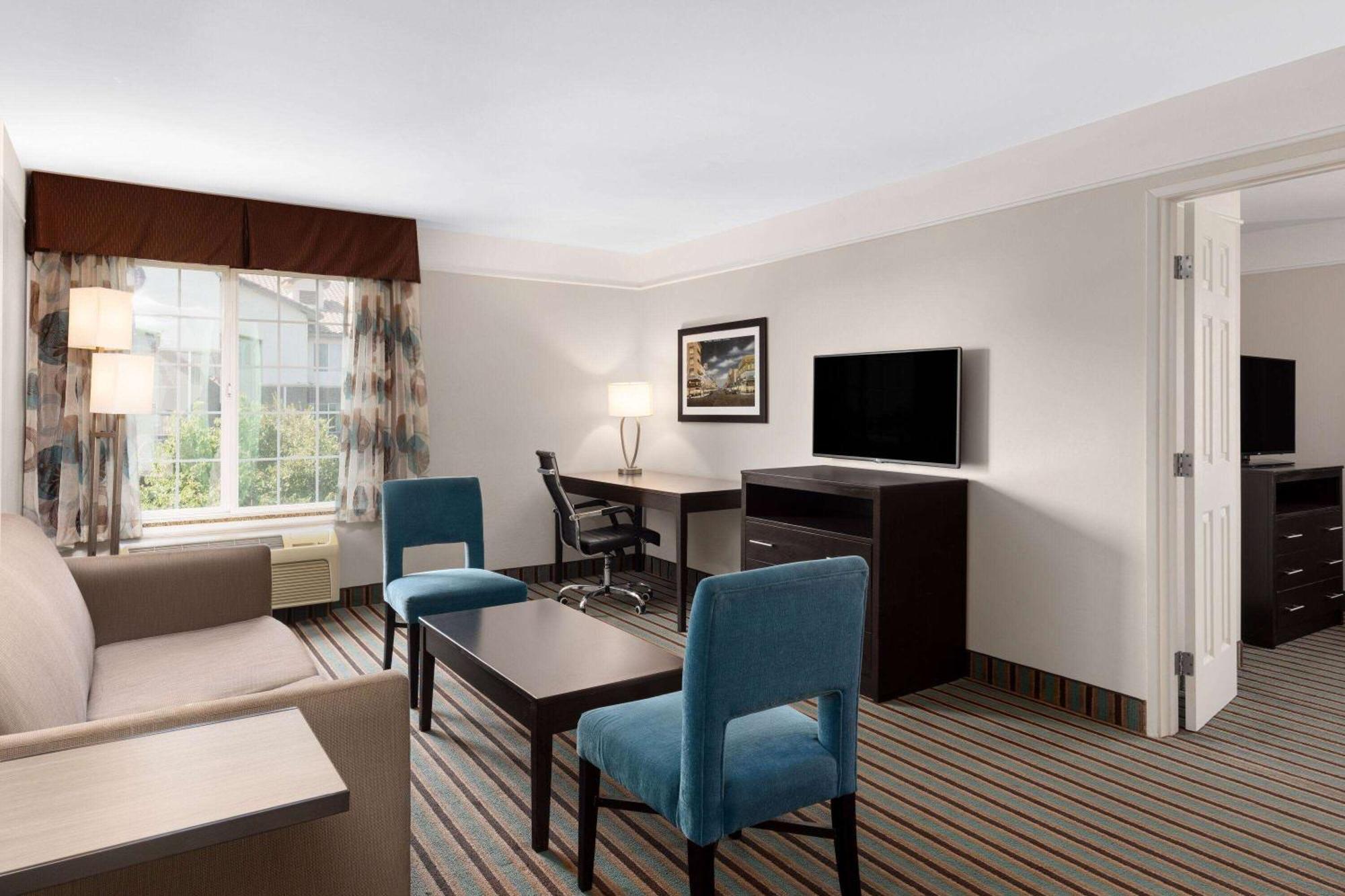 La Quinta By Wyndham Bakersfield North Ξενοδοχείο Εξωτερικό φωτογραφία