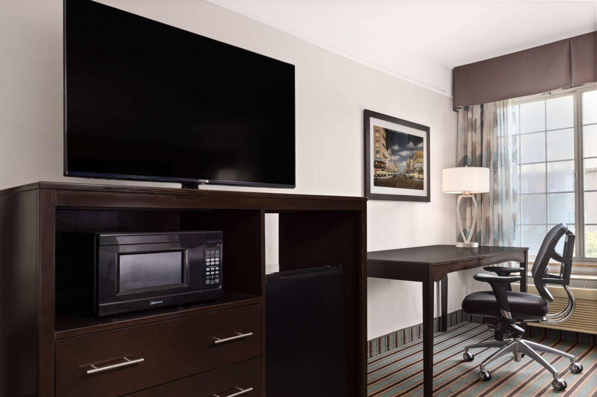 La Quinta By Wyndham Bakersfield North Ξενοδοχείο Εξωτερικό φωτογραφία