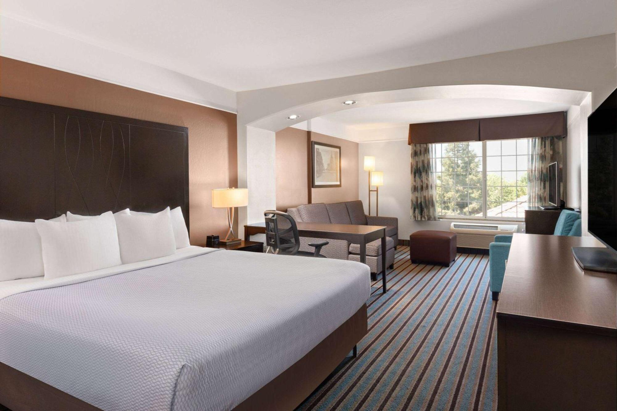 La Quinta By Wyndham Bakersfield North Ξενοδοχείο Εξωτερικό φωτογραφία