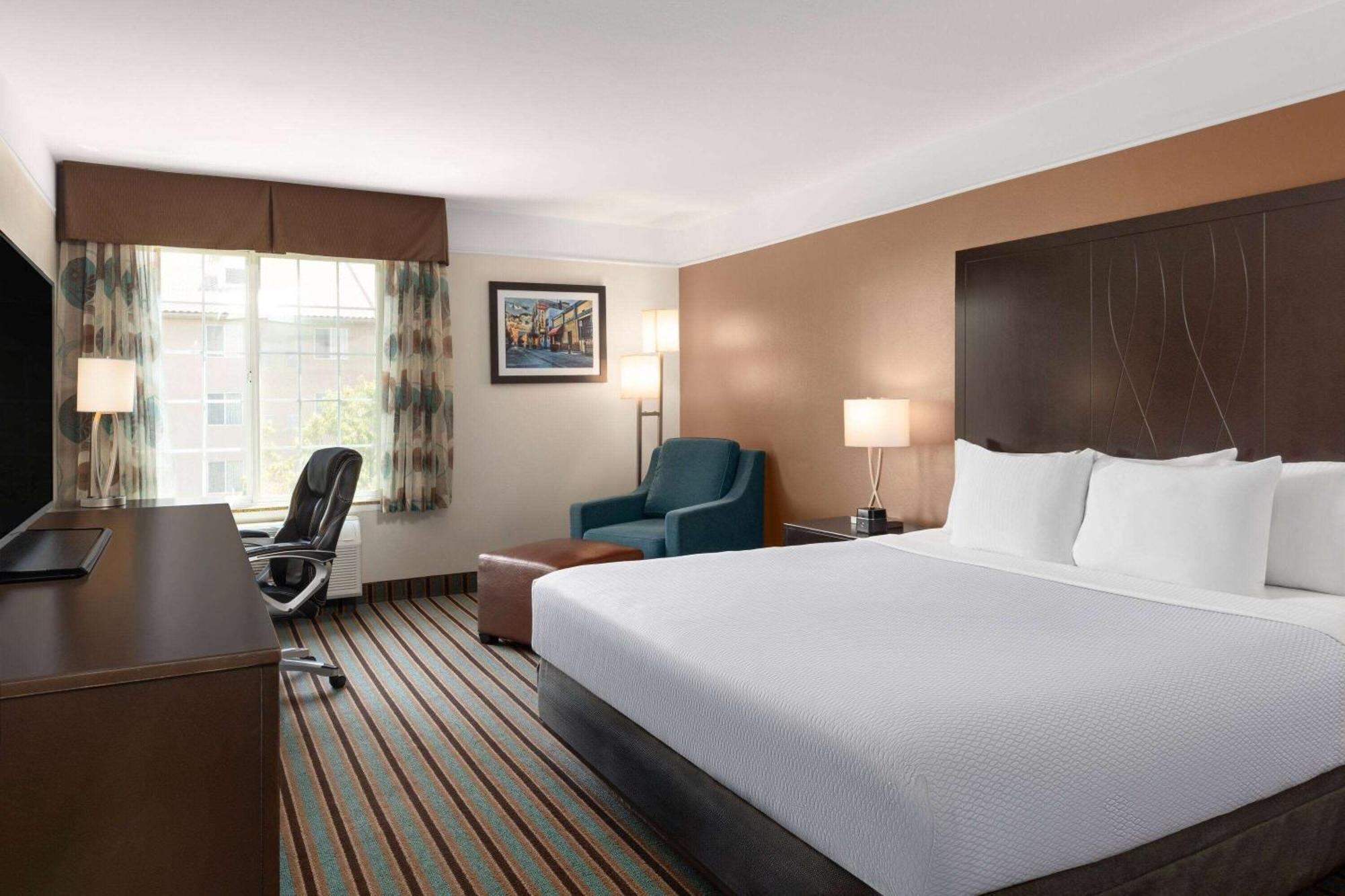 La Quinta By Wyndham Bakersfield North Ξενοδοχείο Εξωτερικό φωτογραφία