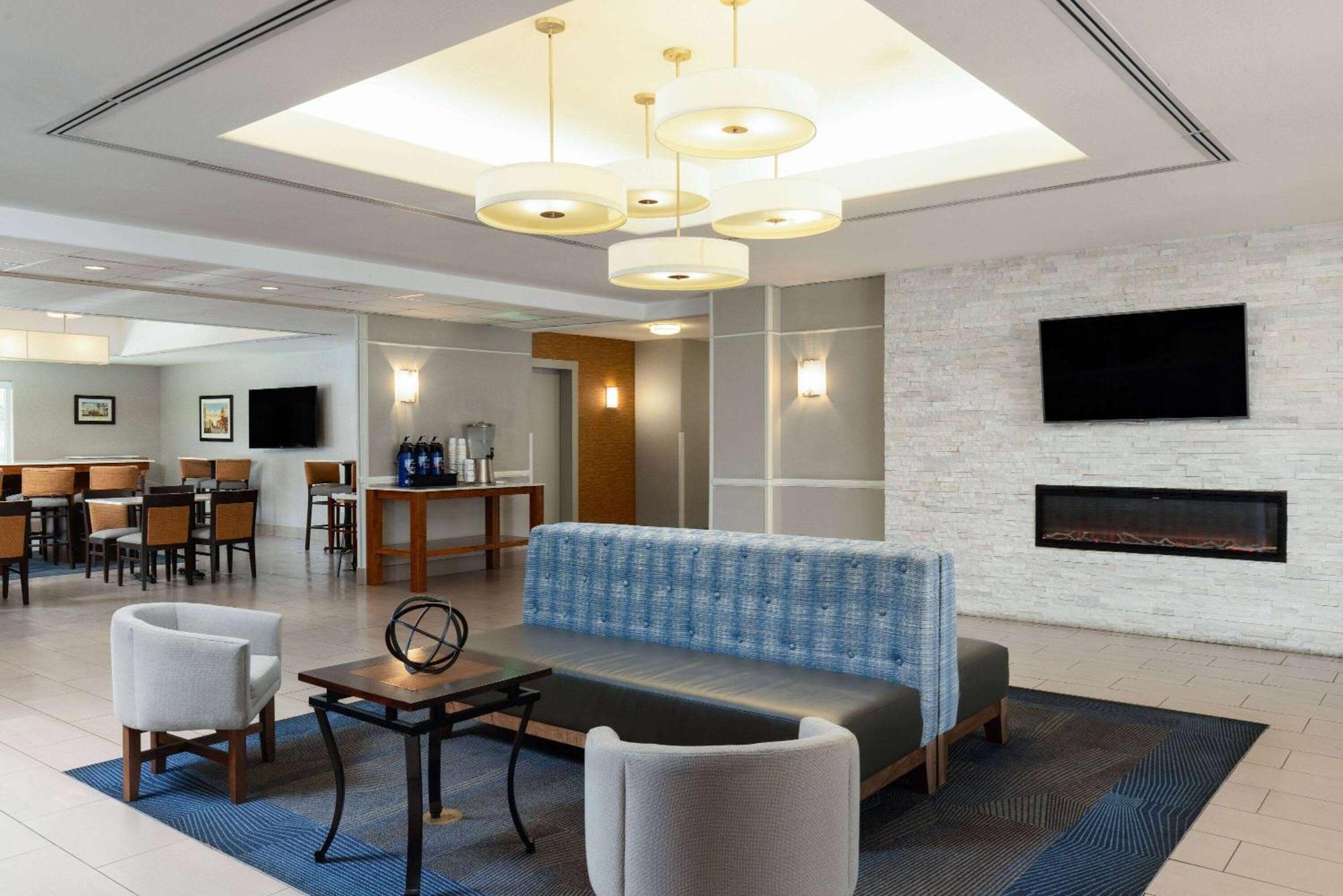 La Quinta By Wyndham Bakersfield North Ξενοδοχείο Εξωτερικό φωτογραφία